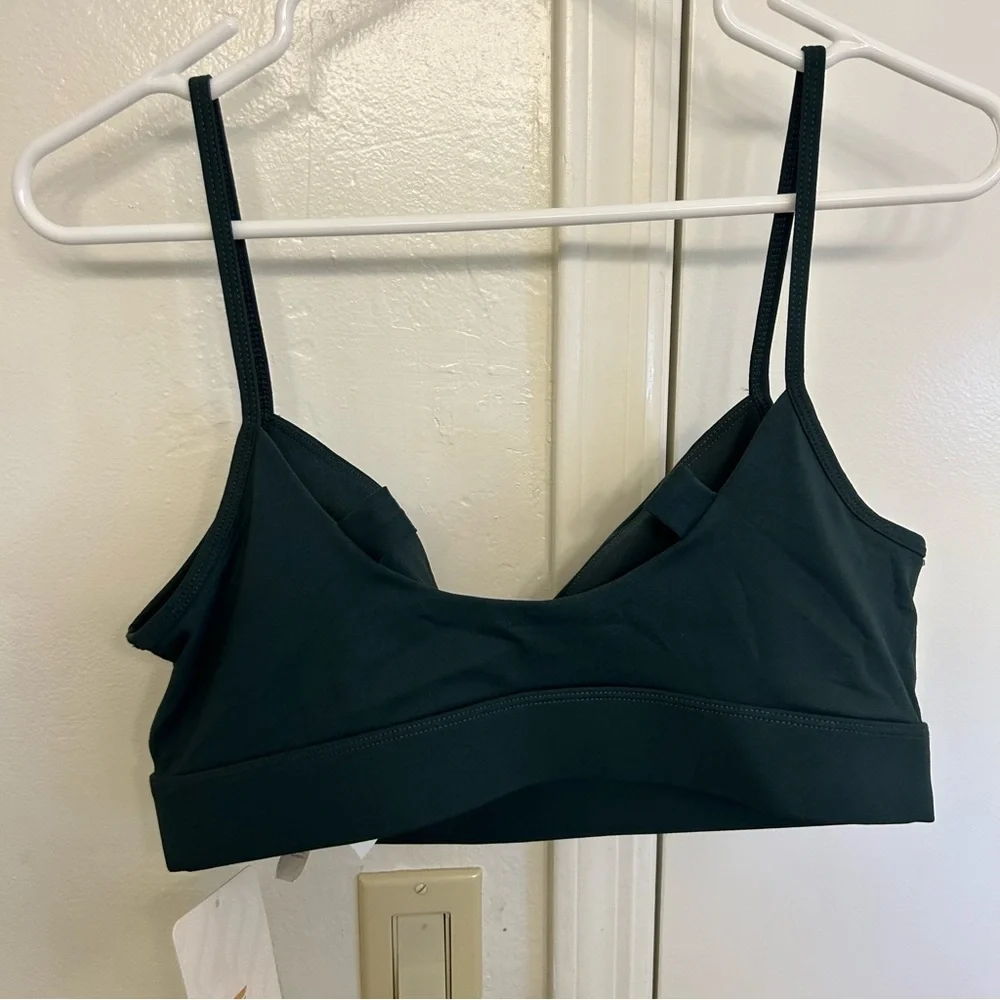 NWT Fabletics Nola Low Impact Sports Bra Dark Pine Green Size Large - Picture 7 of 10